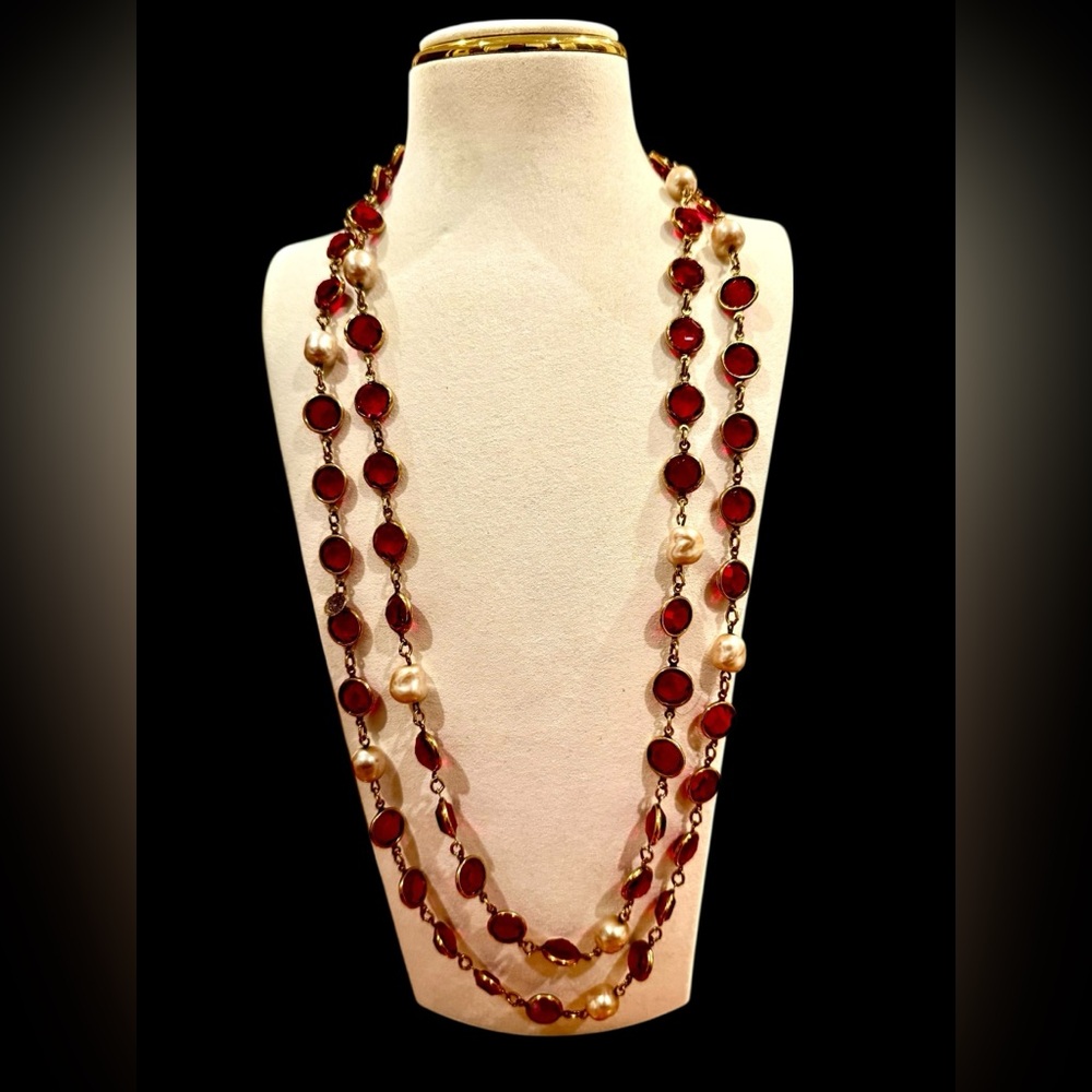 Chanel 1981 Red Gripoix Glass and Pearl Sautoir Necklace